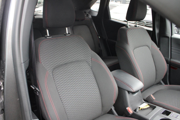 Ford Kuga 2.5 PHEV ST-Line | NL Auto | Winterpack | Electrisch Wegklapbare Trekhaak | Camera | Privacy Glass