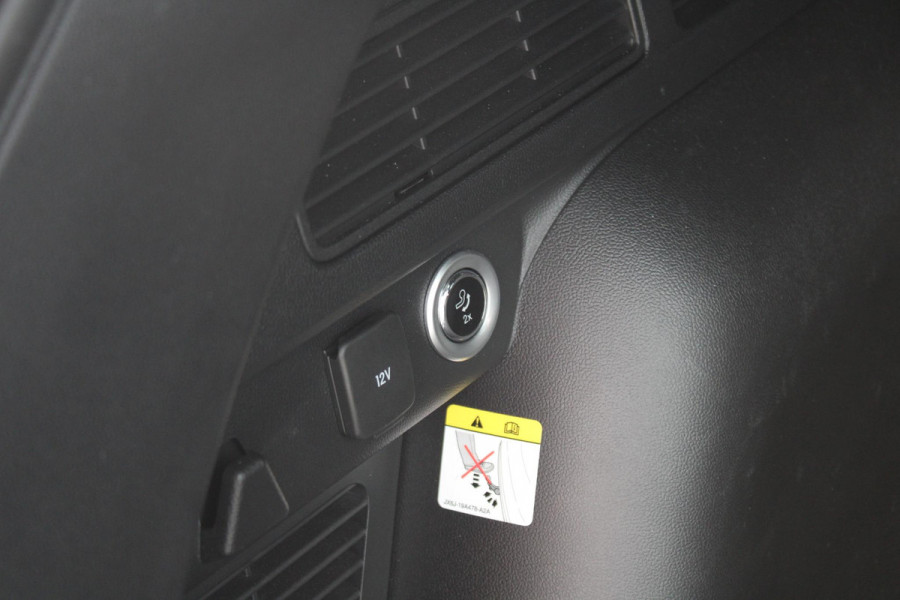 Ford Kuga 2.5 PHEV ST-Line | NL Auto | Winterpack | Electrisch Wegklapbare Trekhaak | Camera | Privacy Glass