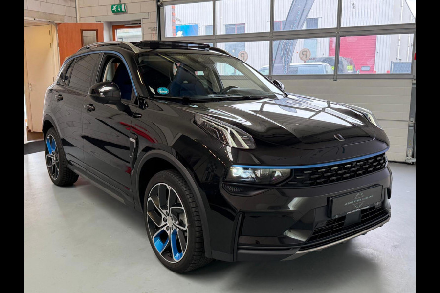 Lynk & Co 01 1.5 261PK Plug-in Hybrid, Pano, Zwarte Hemel, 360 Camera ,Apple Carplay