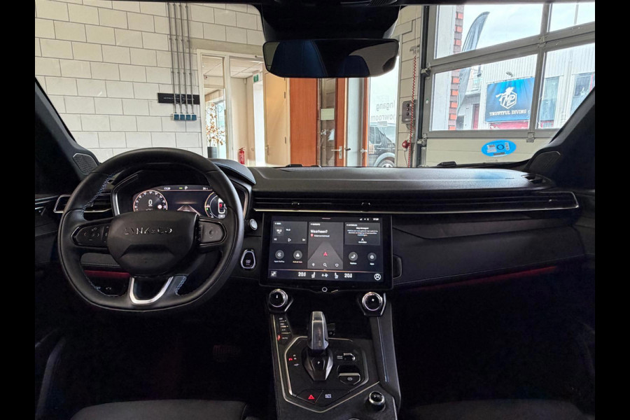 Lynk & Co 01 1.5 261PK Plug-in Hybrid, Pano, Zwarte Hemel, 360 Camera ,Apple Carplay