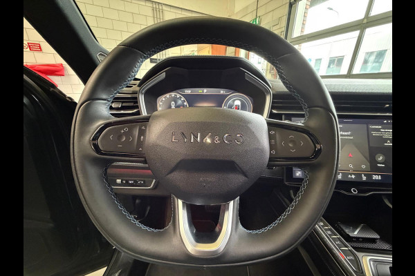 Lynk & Co 01 1.5 261PK Plug-in Hybrid, Pano, Zwarte Hemel, 360 Camera ,Apple Carplay