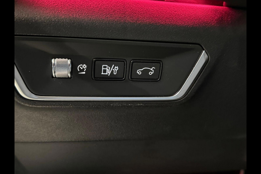 Lynk & Co 01 1.5 261PK Plug-in Hybrid, Pano, Zwarte Hemel, 360 Camera ,Apple Carplay
