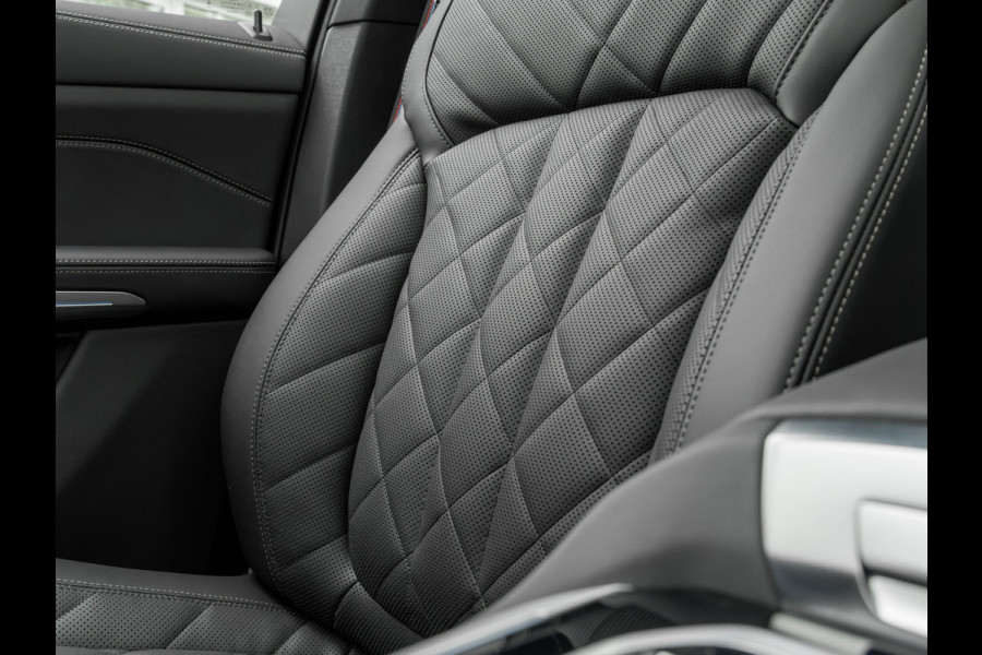 BMW X5 xDrive50e - M-Sport Pro - Pano - Trekhaak - ACC - Comfortzetels