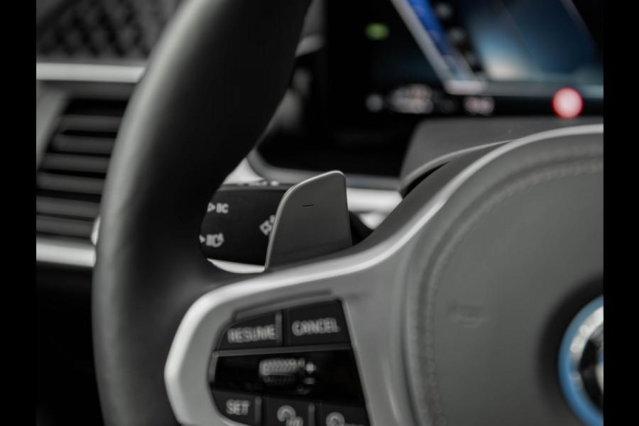BMW X5 xDrive50e - M-Sport Pro - Pano - Trekhaak - ACC - Comfortzetels