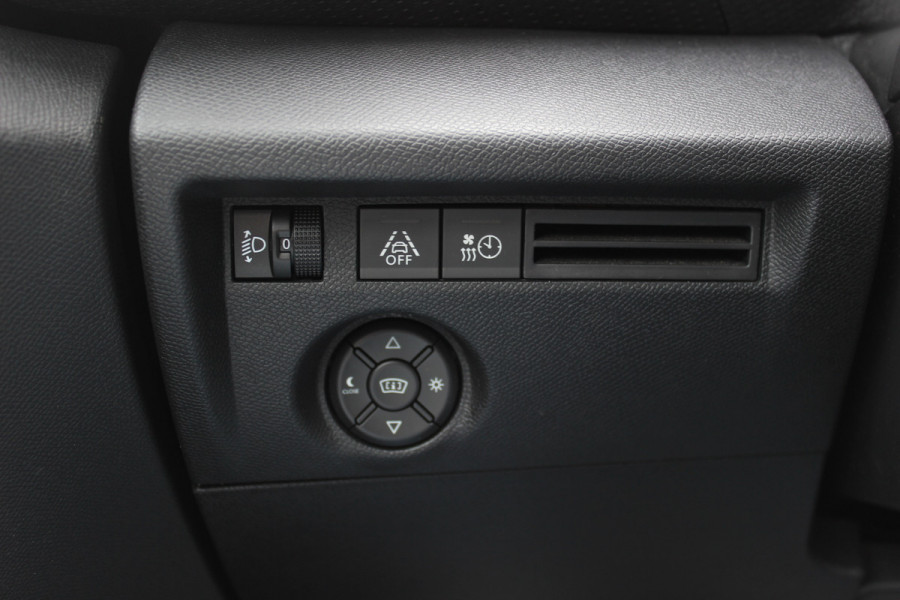 Citroën Ë-C4 Feel 50 kWh / SoH 96,4%! / Camera / Head-up / Keyless / CarPlay / 18'' / Dodehoek / DAB / Cruise Control / Full-LED
