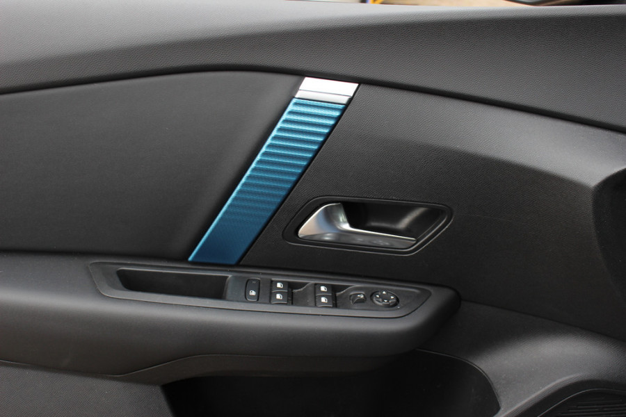 Citroën Ë-C4 Feel 50 kWh / SoH 96,4%! / Camera / Head-up / Keyless / CarPlay / 18'' / Dodehoek / DAB / Cruise Control / Full-LED