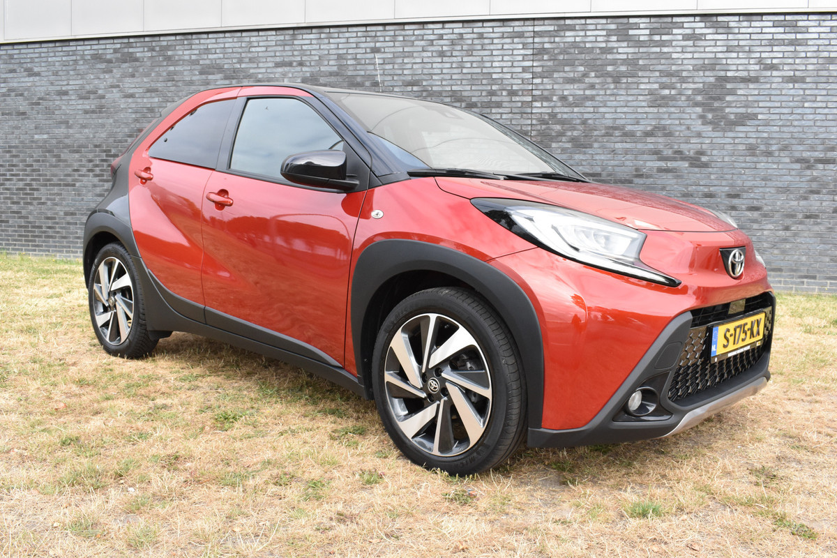 Toyota Aygo X 1.0 VVT-i MT Envy Jbl Navigatie Carplay