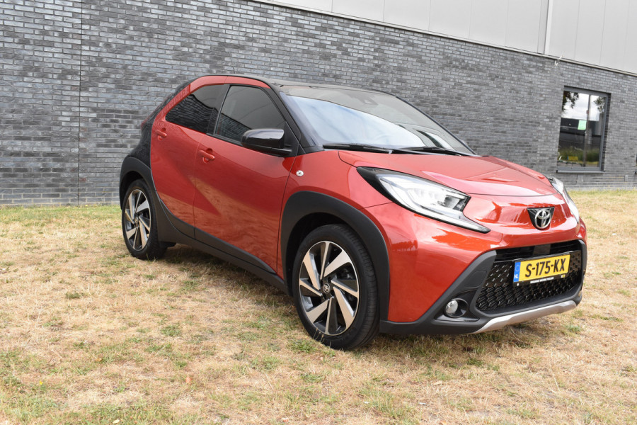 Toyota Aygo X 1.0 VVT-i MT Envy Jbl Navigatie Carplay