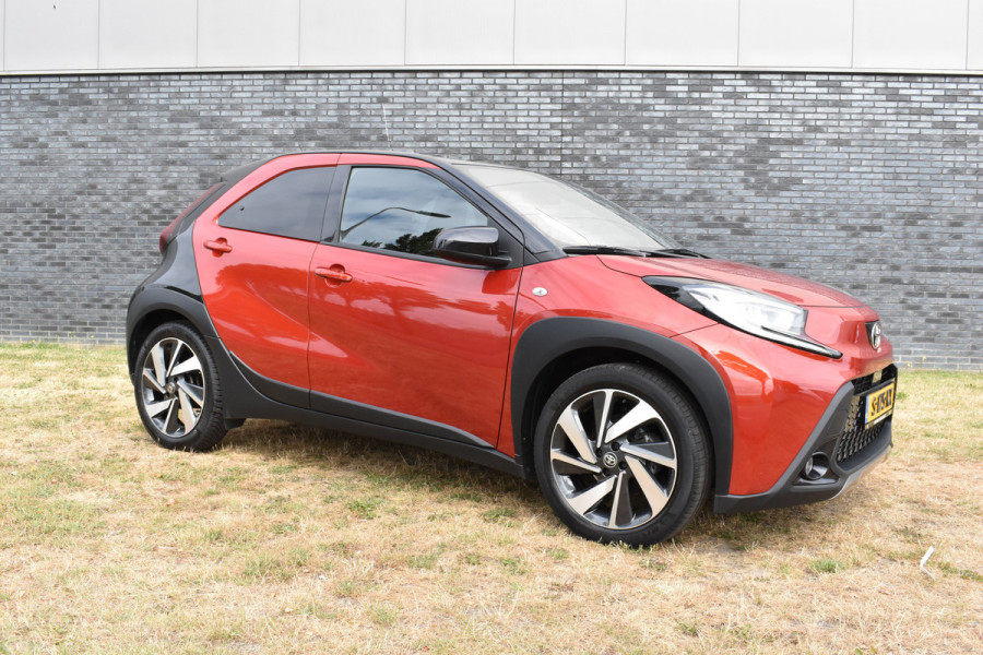 Toyota Aygo X 1.0 VVT-i MT Envy Jbl Navigatie Carplay