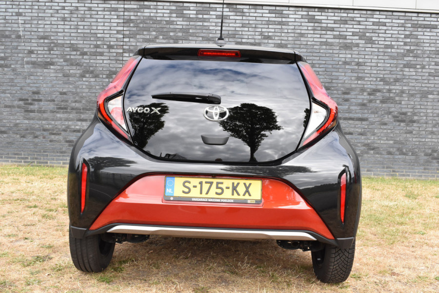 Toyota Aygo X 1.0 VVT-i MT Envy Jbl Navigatie Carplay