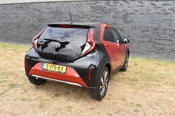 Toyota Aygo X 1.0 VVT-i MT Envy Jbl Navigatie Carplay