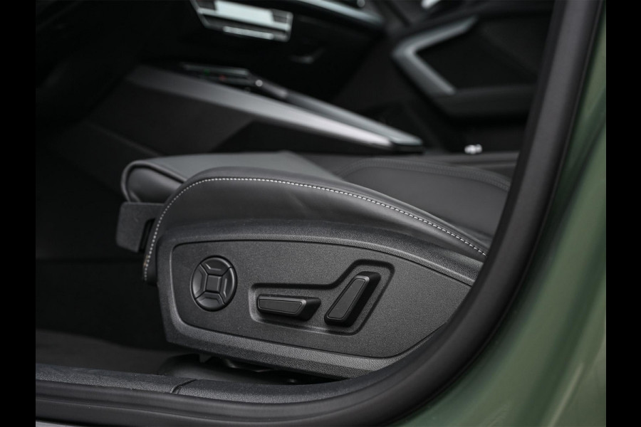 Audi A3 Sportback 45 TFSI e S edition Competition | Panoramadak | 5 jr Garantie | HUD | Sonos Sound | Camera | Ambiance interieur | Active Cruise | S-Seats + Memory | Stoelverwarming | Keyless |