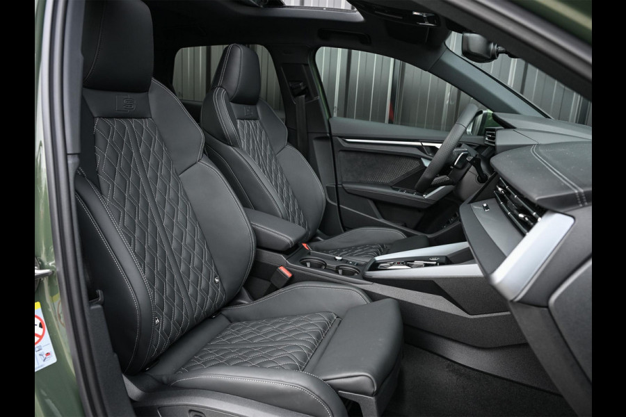 Audi A3 Sportback 45 TFSI e S edition Competition | Panoramadak | 5 jr Garantie | HUD | Sonos Sound | Camera | Ambiance interieur | Active Cruise | S-Seats + Memory | Stoelverwarming | Keyless |