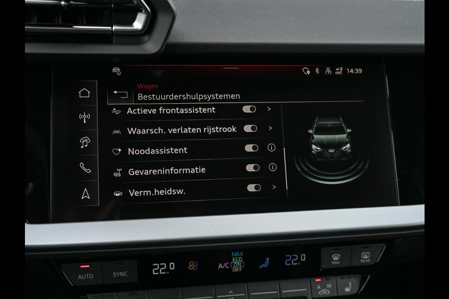 Audi A3 Sportback 45 TFSI e S edition Competition | Panoramadak | 5 jr Garantie | HUD | Sonos Sound | Camera | Ambiance interieur | Active Cruise | S-Seats + Memory | Stoelverwarming | Keyless |