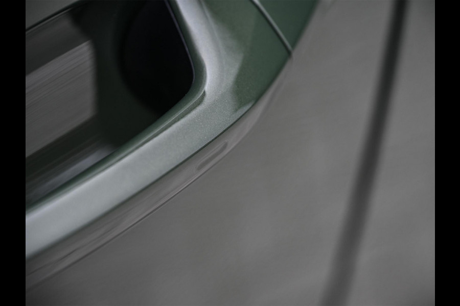 Audi A3 Sportback 45 TFSI e S edition Competition | Panoramadak | 5 jr Garantie | HUD | Sonos Sound | Camera | Ambiance interieur | Active Cruise | S-Seats + Memory | Stoelverwarming | Keyless |