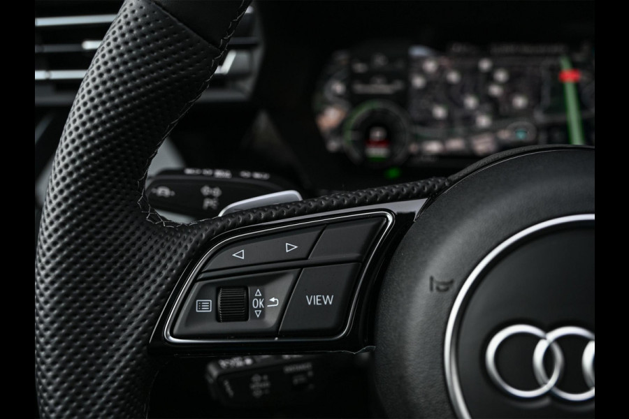 Audi A3 Sportback 45 TFSI e S edition Competition | Panoramadak | 5 jr Garantie | HUD | Sonos Sound | Camera | Ambiance interieur | Active Cruise | S-Seats + Memory | Stoelverwarming | Keyless |