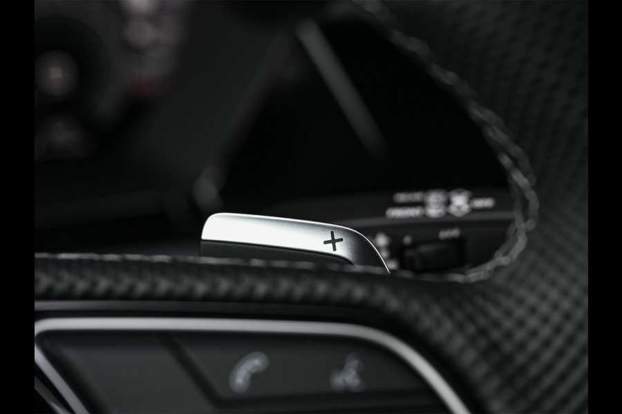 Audi A3 Sportback 45 TFSI e S edition Competition | Panoramadak | 5 jr Garantie | HUD | Sonos Sound | Camera | Ambiance interieur | Active Cruise | S-Seats + Memory | Stoelverwarming | Keyless |