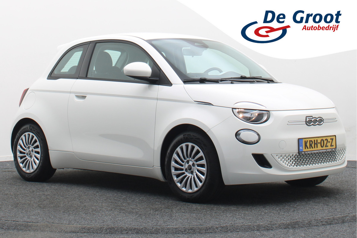 Fiat 500E Icon 42 kWh Virtual Cockpit, Cruise, Apple Carplay, Lane Assist, Climate, DAB, LED, 16''