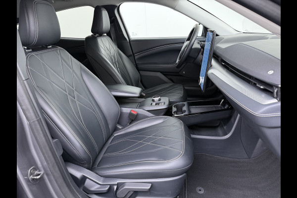 Ford Mustang Mach-E RWD 75kWh 360°Camera Adap.Cruise B&O®-Hifi Leder Stoel/Stuurverw. BLIS Navi Pdc Keyless Android Auto Apple Carplay Elek.Achterklep Lmv 18" DAB Bluetooth Led 1e Eigenaar Dealeronderhouden Origineel Nederlandse Auto