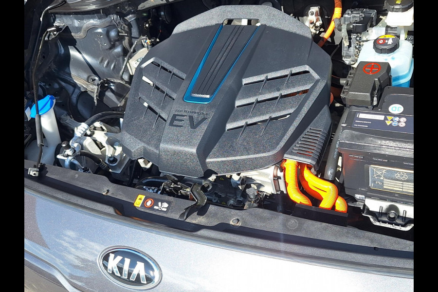 Kia e-Niro ExecutiveLine 64 kWh | SOH: 95,2% | 3 Fase | Leder | Adaptive CC | Climate |