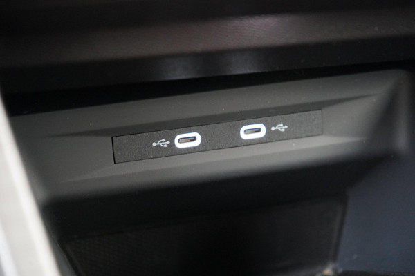 CUPRA Formentor 1.4 e-Hybrid Performance | SoH 96,2% | Navigatie | Sfeerverlichting | Keyless | Achteruitrijcamera | Stoelverwarming