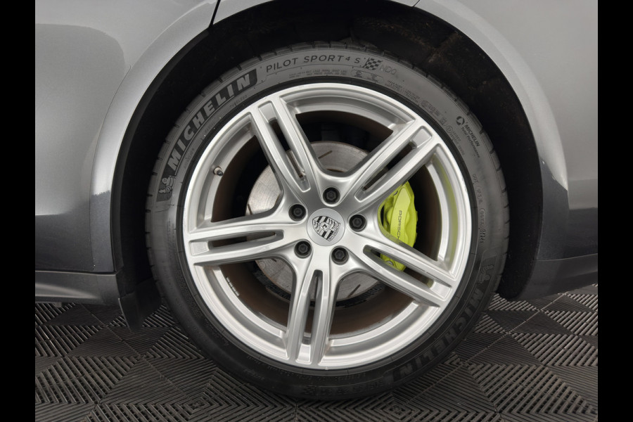 Porsche Panamera 2.9 4 E-Hybrid (Plug-in) Aut. *SPORT-CHRONO | LEATHER | FULL-LED | SOFT-CLOSE | ADAPTIVE-CRUISE | BLINDSPOT | MEMORY-PACK | BOSE-SOUND | HEATED-SPORTSEATS | CARBON | CAMERA | PRIVACY-GLASS | 20''ALU*