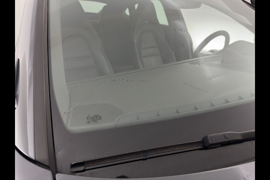 Porsche Panamera 2.9 4 E-Hybrid (Plug-in) Aut. *SPORT-CHRONO | LEATHER | FULL-LED | SOFT-CLOSE | ADAPTIVE-CRUISE | BLINDSPOT | MEMORY-PACK | BOSE-SOUND | HEATED-SPORTSEATS | CARBON | CAMERA | PRIVACY-GLASS | 20''ALU*