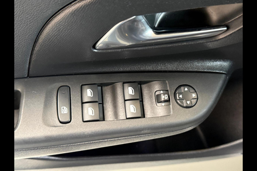 Opel Corsa 1.2 Turbo GS GS 130PK, 1 Jaar Bovag Garantie, Automaat, Panoramadak, Stoel/Stuurverwarming, Apple Carplay, Camera