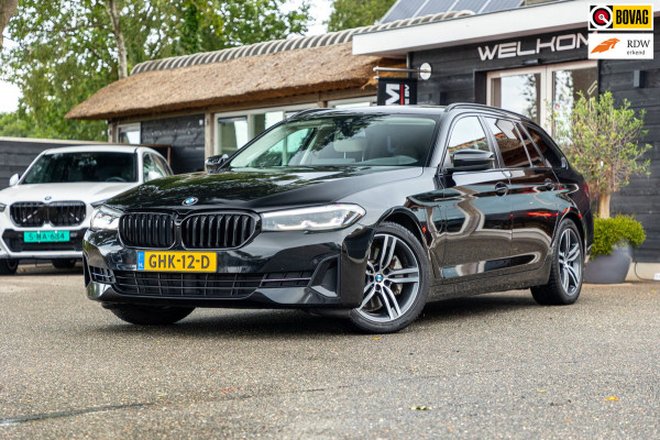 BMW 5 Serie Touring 530e Business Edition Plus Soh 89% I Trekhaak I Luxe leder I Led I Stuur & stoelverwarming I Camera I Android