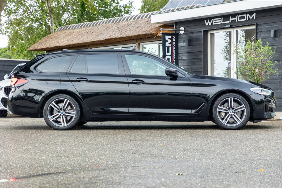BMW 5 Serie Touring 530e Business Edition Plus Soh 89% I Trekhaak I Luxe leder I Led I Stuur & stoelverwarming I Camera I Android