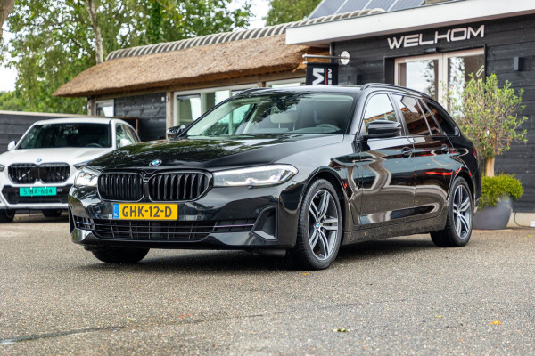 BMW 5 Serie Touring 530e Business Edition Plus Soh 89% I Trekhaak I Luxe leder I Led I Stuur & stoelverwarming I Camera I Android
