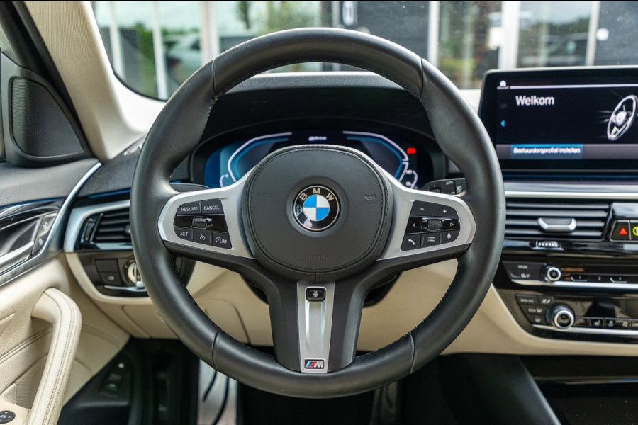 BMW 5 Serie Touring 530e Business Edition Plus Soh 89% I Trekhaak I Luxe leder I Led I Stuur & stoelverwarming I Camera I Android