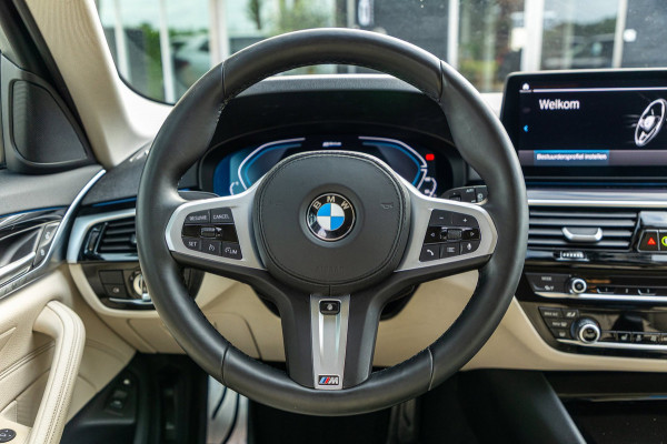 BMW 5 Serie Touring 530e Business Edition Plus Soh 89% I Trekhaak I Luxe leder I Led I Stuur & stoelverwarming I Camera I Android