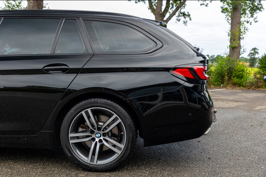 BMW 5 Serie Touring 530e Business Edition Plus Soh 89% I Trekhaak I Luxe leder I Led I Stuur & stoelverwarming I Camera I Android
