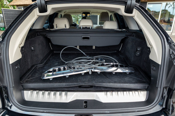 BMW 5 Serie Touring 530e Business Edition Plus Soh 89% I Trekhaak I Luxe leder I Led I Stuur & stoelverwarming I Camera I Android