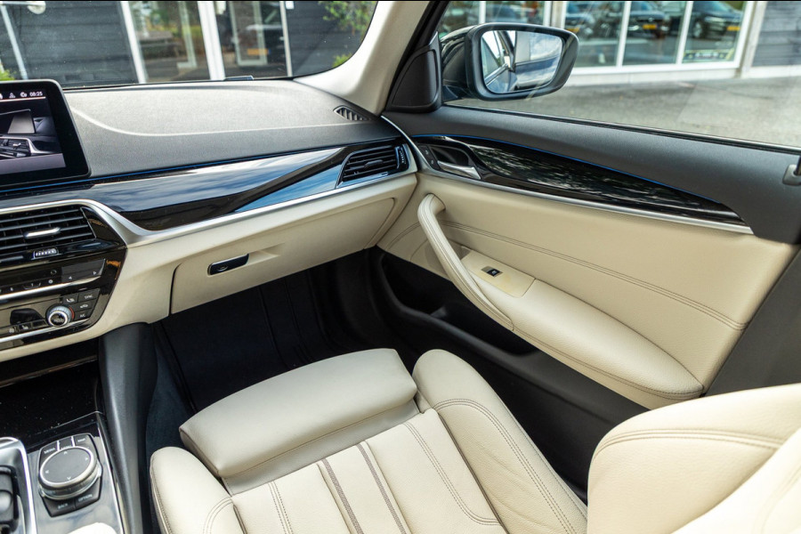 BMW 5 Serie Touring 530e Business Edition Plus Soh 89% I Trekhaak I Luxe leder I Led I Stuur & stoelverwarming I Camera I Android