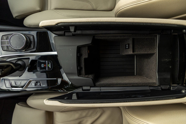 BMW 5 Serie Touring 530e Business Edition Plus Soh 89% I Trekhaak I Luxe leder I Led I Stuur & stoelverwarming I Camera I Android