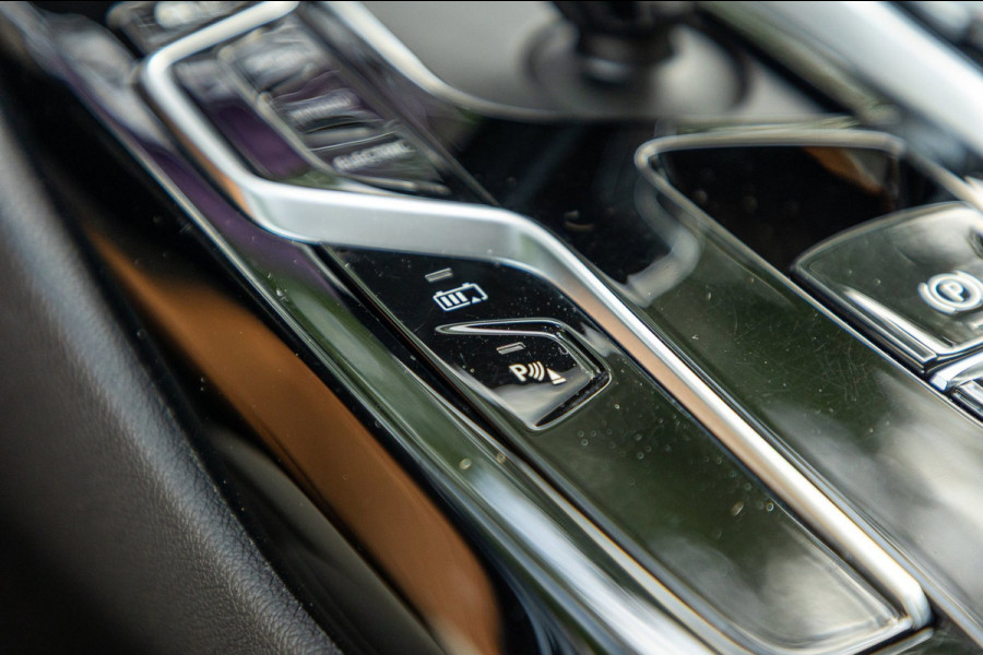 BMW 5 Serie Touring 530e Business Edition Plus Soh 89% I Trekhaak I Luxe leder I Led I Stuur & stoelverwarming I Camera I Android
