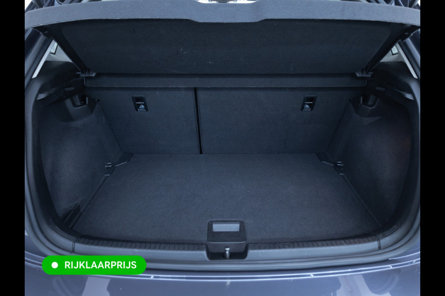 Volkswagen Polo 1.0 TSI Business Edition Automaat | Camera | Cruise | PDC V+A | Airco | App-connect Privacy glas, Grootlicht assistent, Digitaal dashboard, 15 inch LMV