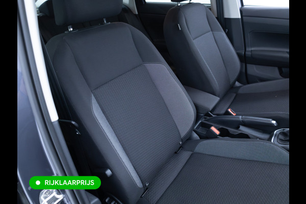 Volkswagen Polo 1.0 TSI Business Edition Automaat | Camera | Cruise | PDC V+A | Airco | App-connect Privacy glas, Grootlicht assistent, Digitaal dashboard, 15 inch LMV