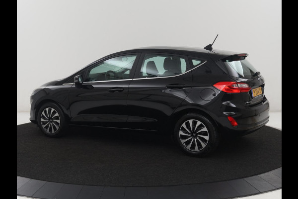 Ford Fiesta 1.0 EcoBoost Hybrid Titanium | Cruise control | Park assist | Climate control | Navigatie | Carplay | Lederen stuurwiel | Lane assist |