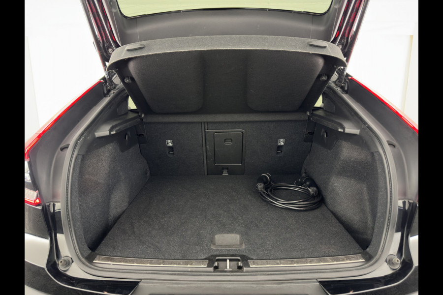 Volvo C40 Recharge Core 69 kWh [3-Fase-11kW] {SoH-93%} (INCL.BTW) Aut. *PANO | DIGI-COCKPIT | FULL-LED | CAMERA | NAVI-FULLMAP | ECC | PDC | HEATED-SPORTSEATS | PRIVACY-GLASS | 19''ALU*