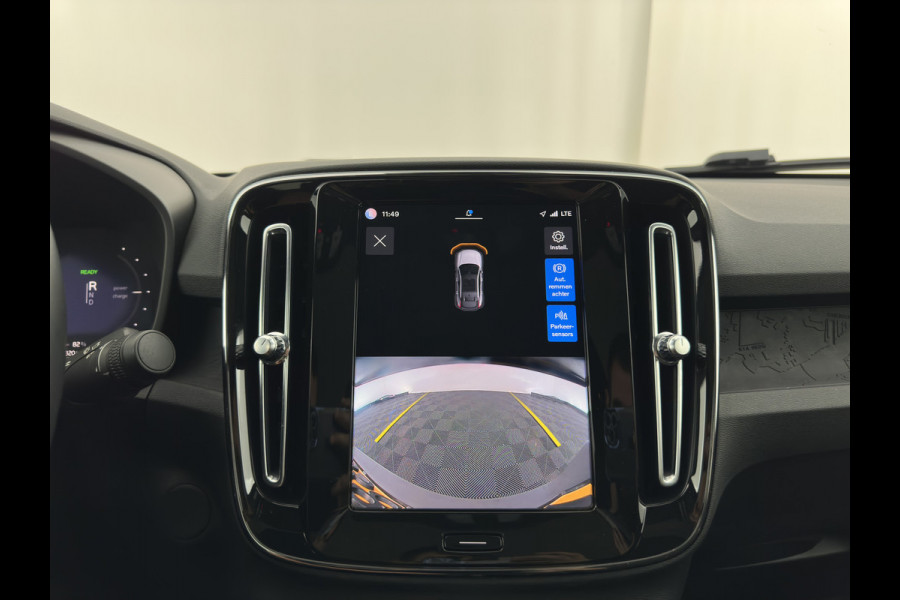 Volvo C40 Recharge Core 69 kWh [3-Fase-11kW] {SoH-93%} (INCL.BTW) Aut. *PANO | DIGI-COCKPIT | FULL-LED | CAMERA | NAVI-FULLMAP | ECC | PDC | HEATED-SPORTSEATS | PRIVACY-GLASS | 19''ALU*