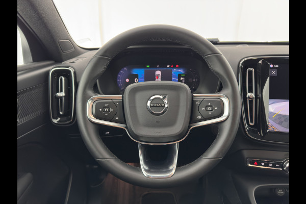 Volvo C40 Recharge Core 69 kWh [3-Fase-11kW] {SoH-93%} (INCL.BTW) Aut. *PANO | DIGI-COCKPIT | FULL-LED | CAMERA | NAVI-FULLMAP | ECC | PDC | HEATED-SPORTSEATS | PRIVACY-GLASS | 19''ALU*