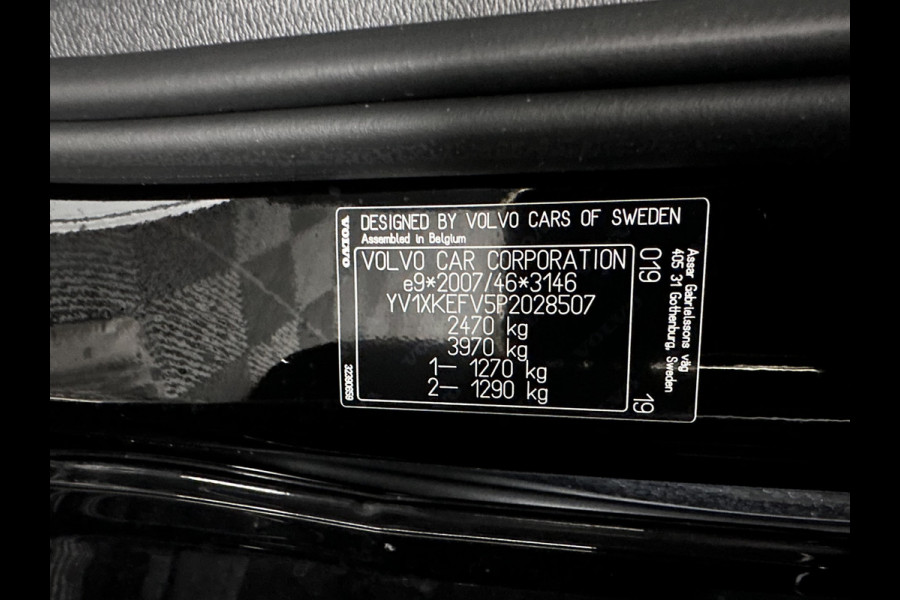 Volvo C40 Recharge Core 69 kWh [3-Fase-11kW] {SoH-93%} (INCL.BTW) Aut. *PANO | DIGI-COCKPIT | FULL-LED | CAMERA | NAVI-FULLMAP | ECC | PDC | HEATED-SPORTSEATS | PRIVACY-GLASS | 19''ALU*
