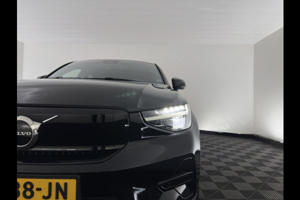 Volvo C40 Recharge Core 69 kWh [3-Fase-11kW] {SoH-93%} (INCL.BTW) Aut. *PANO | DIGI-COCKPIT | FULL-LED | CAMERA | NAVI-FULLMAP | ECC | PDC | HEATED-SPORTSEATS | PRIVACY-GLASS | 19''ALU*