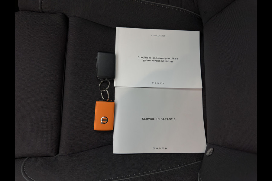 Volvo C40 Recharge Core 69 kWh [3-Fase-11kW] {SoH-93%} (INCL.BTW) Aut. *PANO | DIGI-COCKPIT | FULL-LED | CAMERA | NAVI-FULLMAP | ECC | PDC | HEATED-SPORTSEATS | PRIVACY-GLASS | 19''ALU*