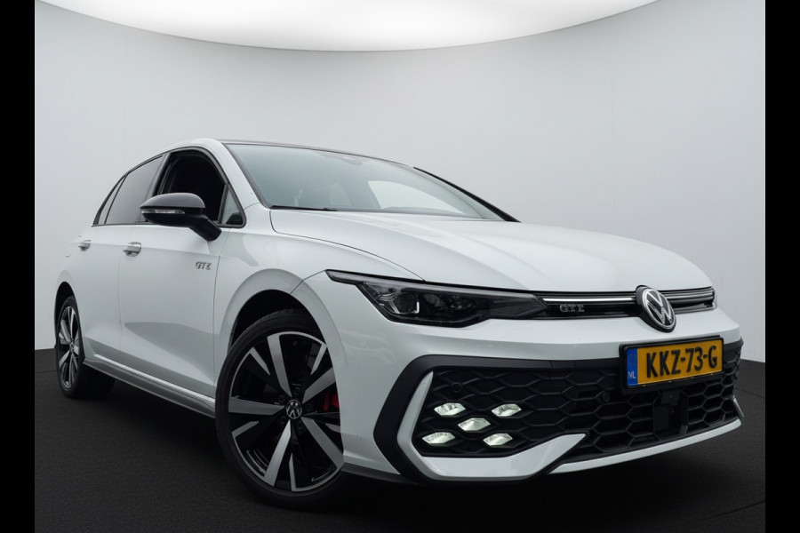 Volkswagen Golf GTE 1.5 eHybrid 272 PK HYBRID GTE-SPORT LEDER/LED-MATRIX/HEAD-UP!/18-INCH/TREKHAAK