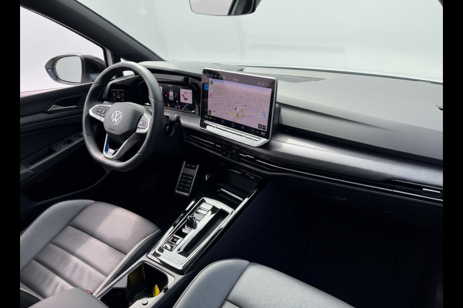 Volkswagen Golf GTE 1.5 eHybrid 272 PK HYBRID GTE-SPORT LEDER/LED-MATRIX/HEAD-UP!/18-INCH/TREKHAAK