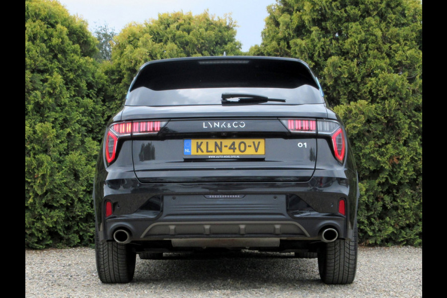 Lynk & Co 01 1.5 * 360Cam * Pano * Carplay *